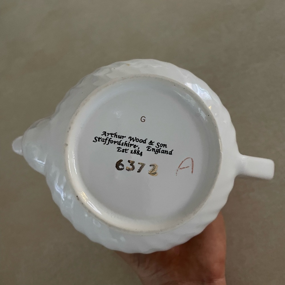 Vintage Arthur Wood & Son Staffordshire England Floral Teapot Hand Painted - Picture 3 of 3